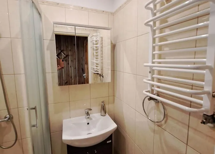 Haus In Der Ruhigen Siedlung